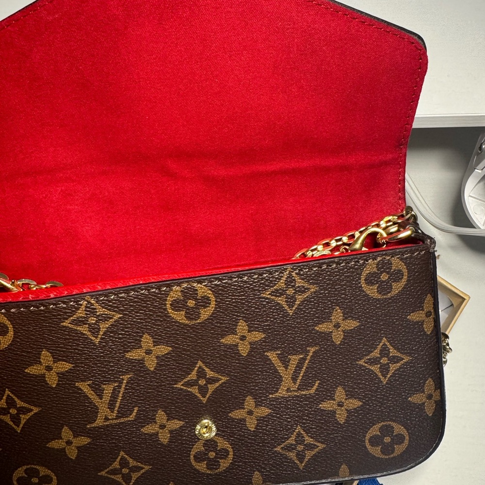 Louis Vuitton Brown Monogram Clutch - Picture 3 of 9